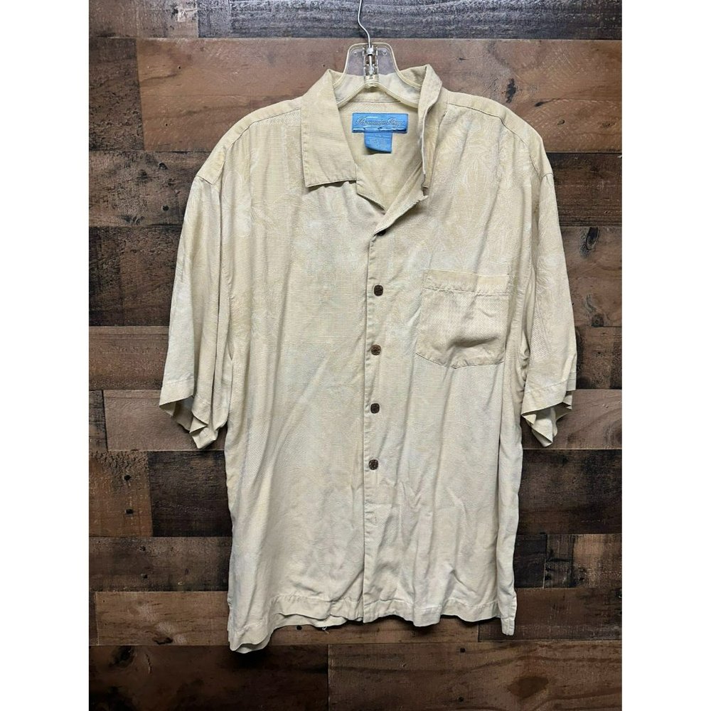 Bermuda Bay Men's Short‎ Sleeve Button Up Size Large *100% Silk*
